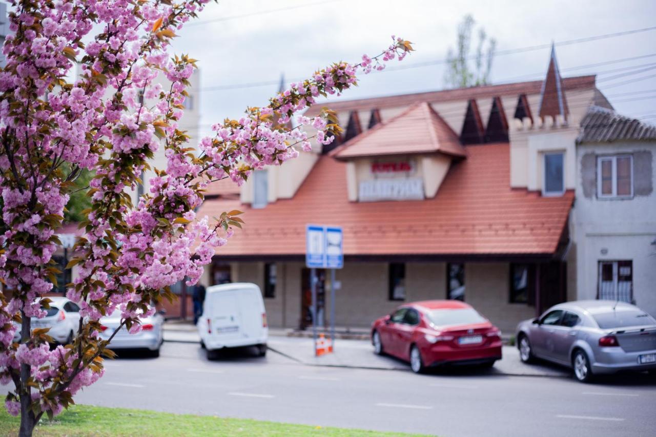 Piligrim 2 Hotel Mîkolaiiv Exterior foto